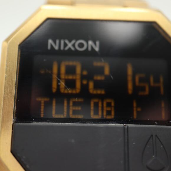 Nixon Re Run Gold Tone Stainless Steel 38mm Digital Watch Chrono w New Battery - Picture 7 of 15